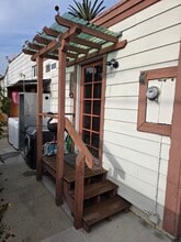 3786 Meier St, Unit House not Apt. in Los Angeles, CA - Foto de edificio - Building Photo