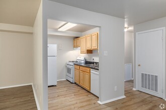 Sussex Square Apartments in Suitland, MD - Building Photo - Building Photo