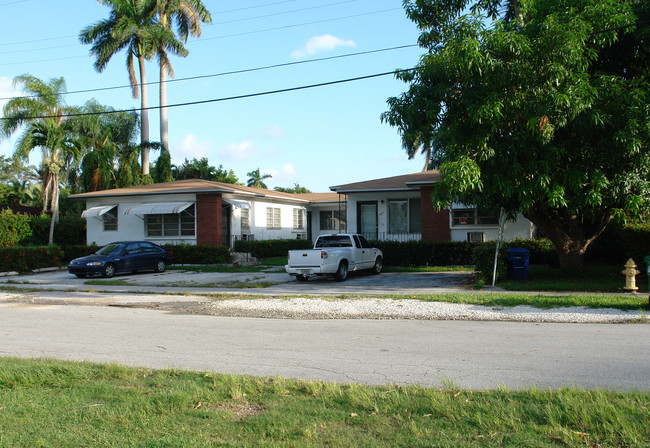 1417 NE 116th St in Miami, FL - Building Photo - Building Photo