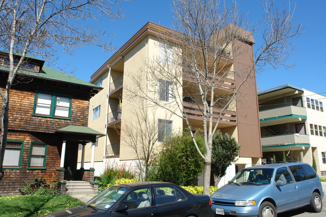 2021 Francisco St in Berkeley, CA - Building Photo