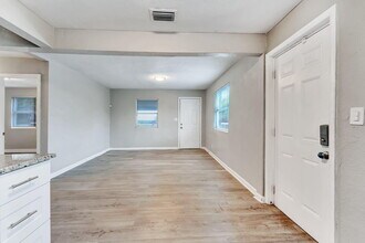 172 W 15th St in West Palm Beach, FL - Building Photo - Building Photo