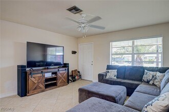 2019 Clark Ave in Ft. Myers, FL - Building Photo - Building Photo