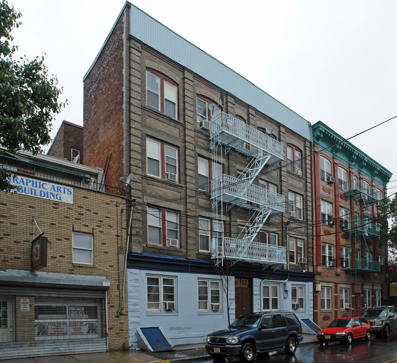 65 Jackson St in Newark, NJ - Foto de edificio