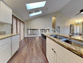 6845 Watergreen Ct in Dayton, OH - Foto de edificio - Building Photo