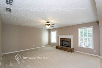 1025 Levista Dr, Unit 3-114 in Locust Grove, GA - Foto de edificio - Building Photo