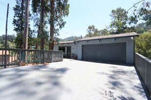 7250 Woodrow Dr in Oakland, CA - Building Photo
