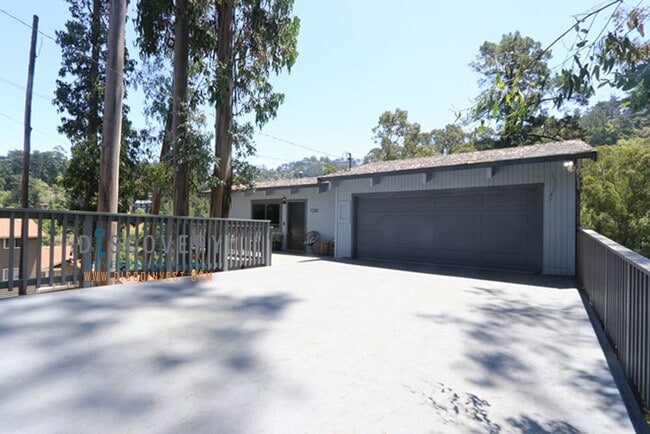 property at 7250 Woodrow Dr