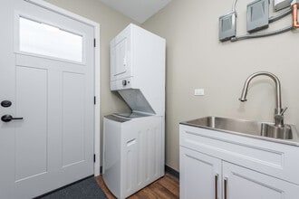 42076 N East Rd in Antioch, IL - Building Photo - Building Photo