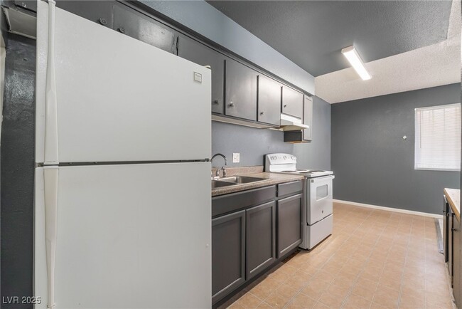 property at 833 N Bruce St