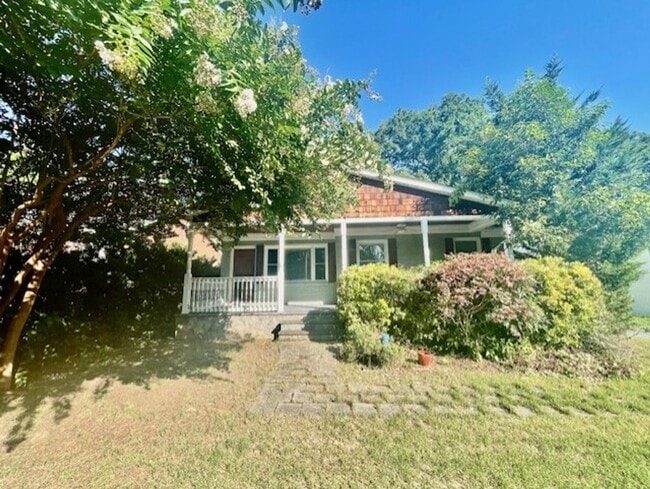 property at 2016 Scott Ave