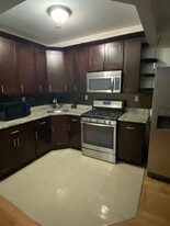 8622 124th St, Unit #1 Apartamentos