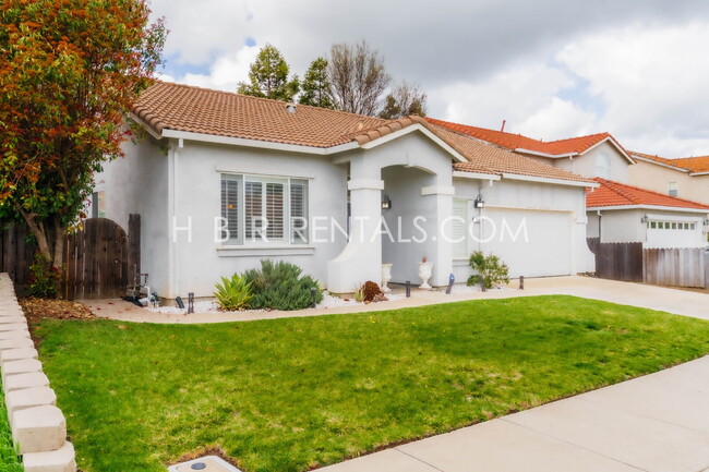 785 Mabel Josephine Dr in Tracy, CA - Building Photo - Building Photo