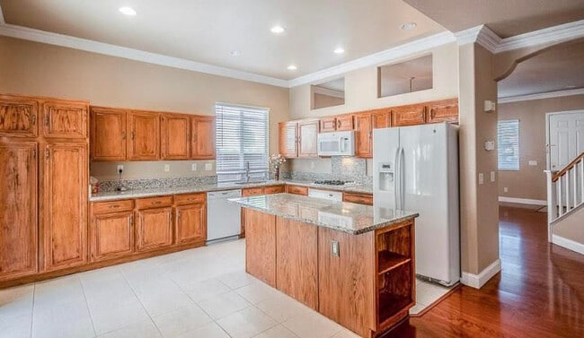 2416 Brockton Way in Henderson, NV - Building Photo - Building Photo