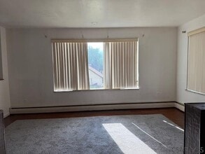 R130 Strayer St in Johnstown, PA - Building Photo - Building Photo