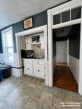 236 Cypress St, Unit 3 in Brookline, MA - Building Photo - Building Photo