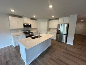 322 Kingscote Wy in King, NC - Building Photo - Building Photo
