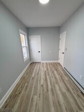 48 N York St in Paterson, NJ - Building Photo - Building Photo