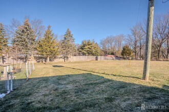 3774 NJ-27 in Kendall Park, NJ - Building Photo - Building Photo