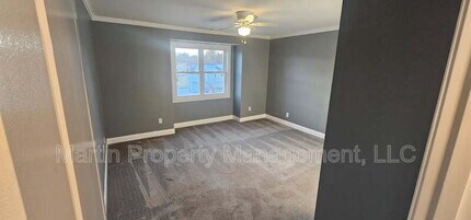 94 Tennis Plaza Rd in Dracut, MA - Building Photo - Building Photo