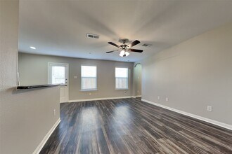 10208 Red Fern Ct in Conroe, TX - Building Photo - Building Photo