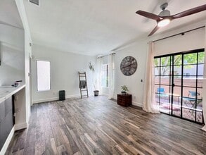 2312 Archwood Ln in Simi Valley, CA - Building Photo - Building Photo