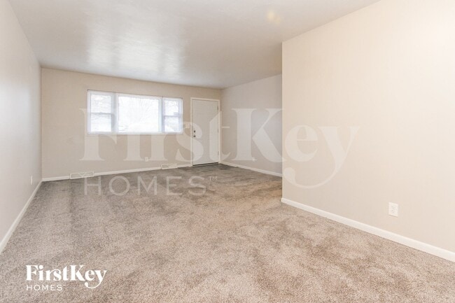 324 Hopkins Rd in Indianapolis, IN - Building Photo - Building Photo