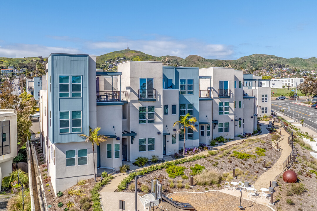 The Pearl Ventura Beach in Ventura, CA - Building Photo