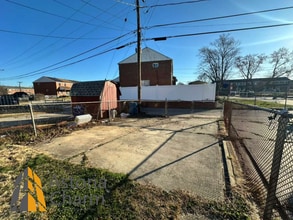 1045 Foxwood Ln in Essex, MD - Building Photo - Building Photo