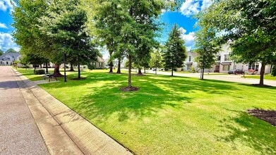 1746 Chadwick Farms Loop N in Collierville, TN - Building Photo - Building Photo