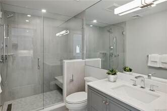 355 Phillips Park Rd-Unit -202 in Mamaroneck, NY - Building Photo - Building Photo