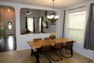 9114 Bowen Br in San Antonio, TX - Building Photo - Building Photo