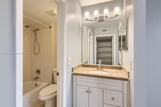 4441 W McNab Rd in Pompano Beach, FL - Building Photo - Building Photo