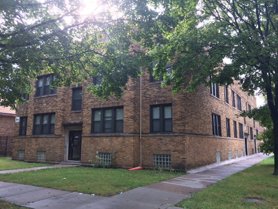 6600 S Maplewood Ave in Chicago, IL - Building Photo