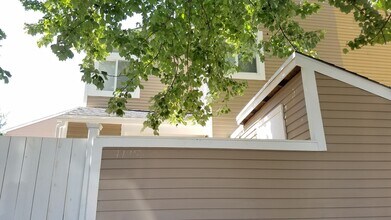 7195 Cypress Ct in Frederick, MD - Building Photo - Building Photo