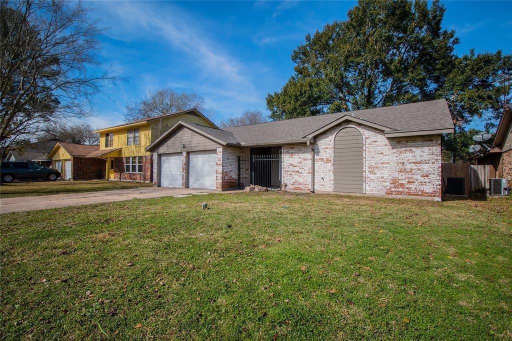 19326 Leafwood Ln in Houston, TX - Building Photo