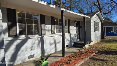 512 Woodward Ave in Jackson, MS - Foto de edificio - Building Photo