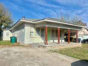 521 NW 114th St in Oklahoma City, OK - Building Photo - Building Photo