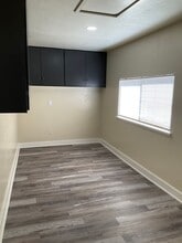 25 Acacia Dr in Lemoore, CA - Building Photo - Building Photo