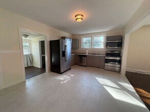18 Baldwin St in Greenville, SC - Building Photo - Building Photo
