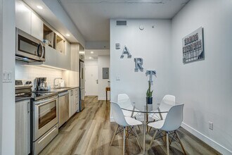 2100 Rue de Bleury in Montréal, QC - Building Photo - Building Photo
