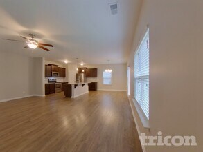 1131 Rankin Oaks St in Charlotte, NC - Foto de edificio - Building Photo