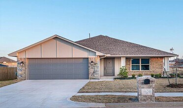9620 Ashford Dr in Yukon, OK - Building Photo - Building Photo