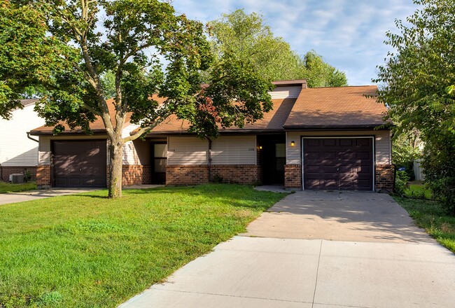 property at 1114-1116 E McKinley Ave