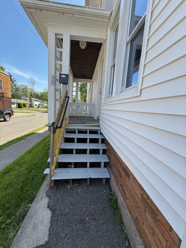 property at 1321 North St