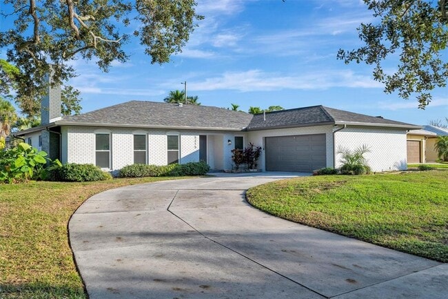 5215 Denver St NE in St. Petersburg, FL - Building Photo - Building Photo