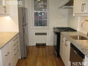 14 Ware St, Unit 1 in Cambridge, MA - Building Photo - Building Photo