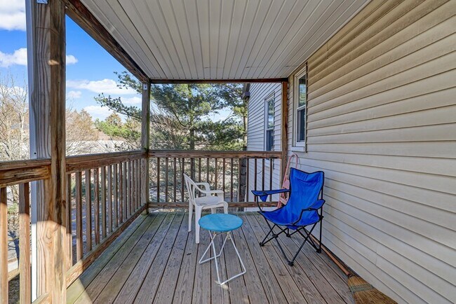 759 Boylston St, Unit 2 in Chestnut Hill, MA - Building Photo - Building Photo