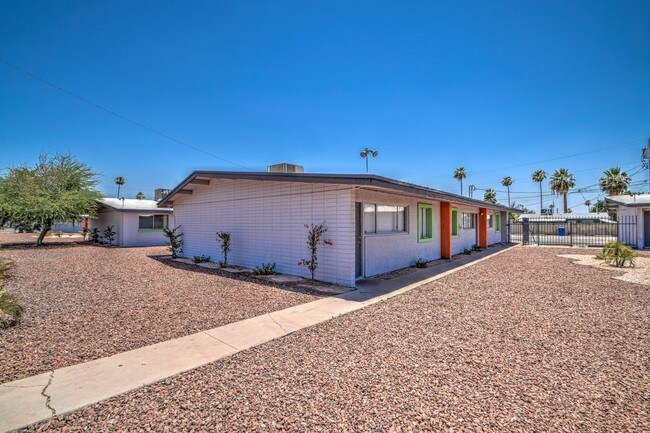 Aspire Camelback in Phoenix, AZ - Building Photo - Building Photo