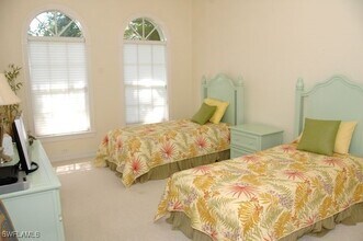 590 E Lake Dr in Naples, FL - Building Photo - Building Photo