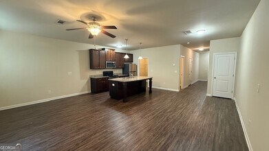 436 Rankin Cir in Mcdonough, GA - Foto de edificio - Building Photo